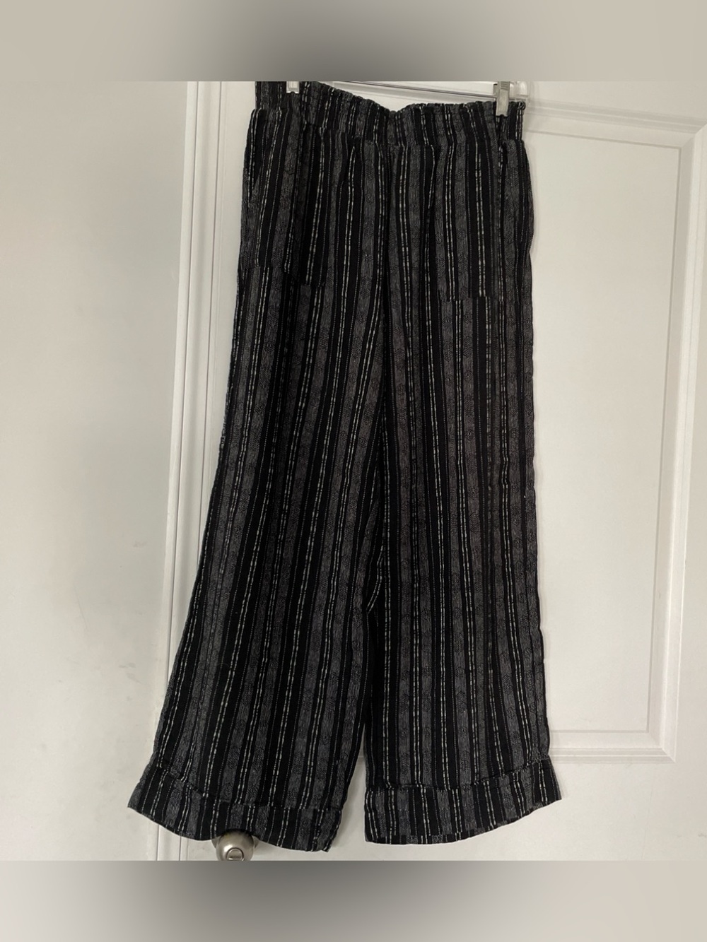 Time and Tru Wide Leg Pants Size S(4-6) BlackGray LeisureWear Relaxed Boho Style